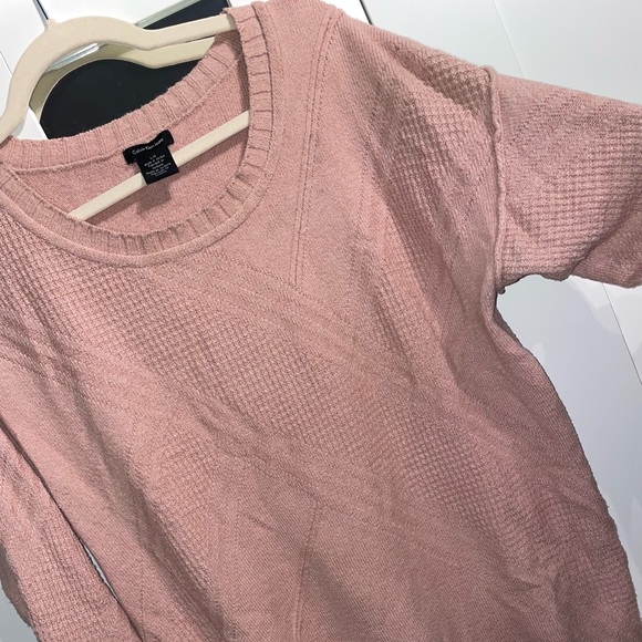 Sweater - Picture 5 of 7